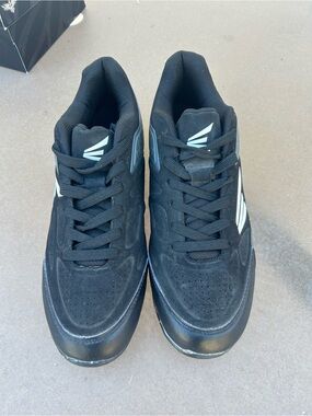 Easton Adult 360 Instinct Low Baseball Cleats Size 10
